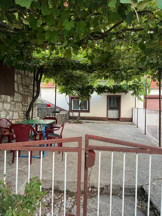 Kuca Za Odmor Villa Nikšić Exterior foto